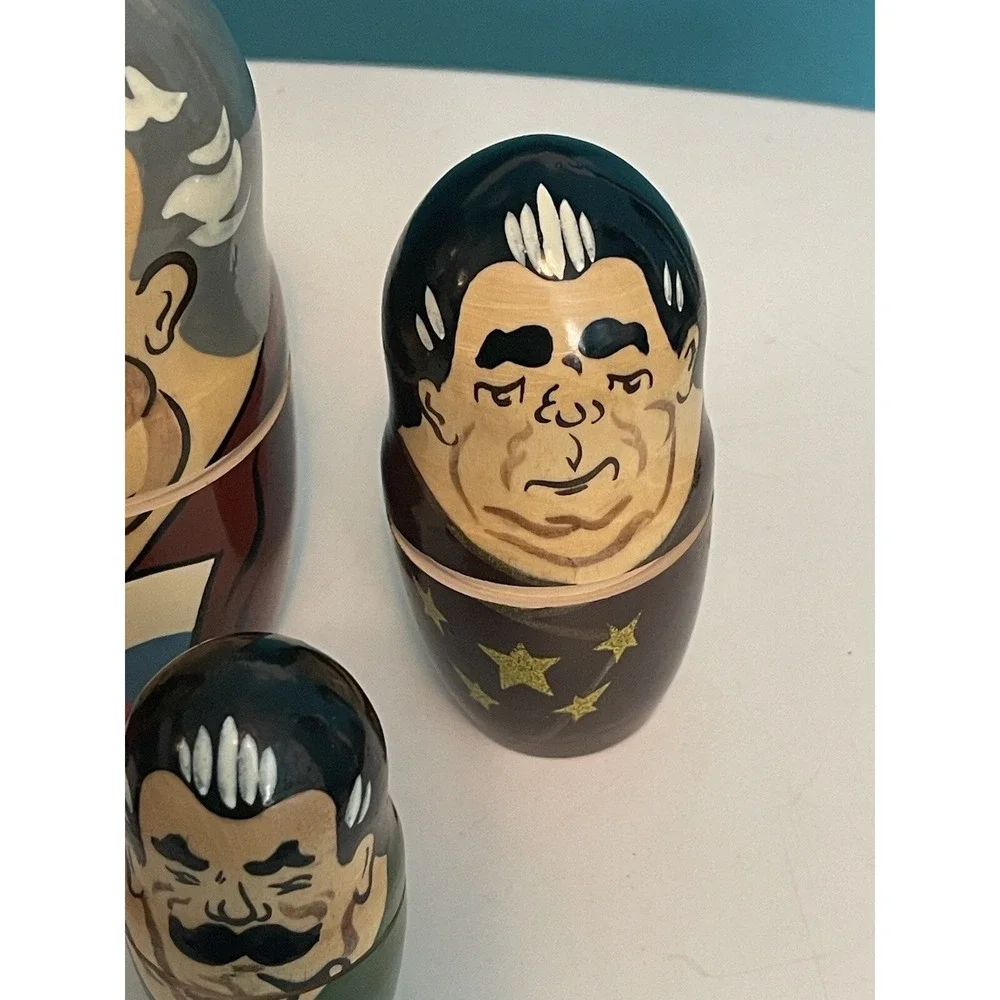 Wooden Nesting‎ Dolls , Vintage 5 Total